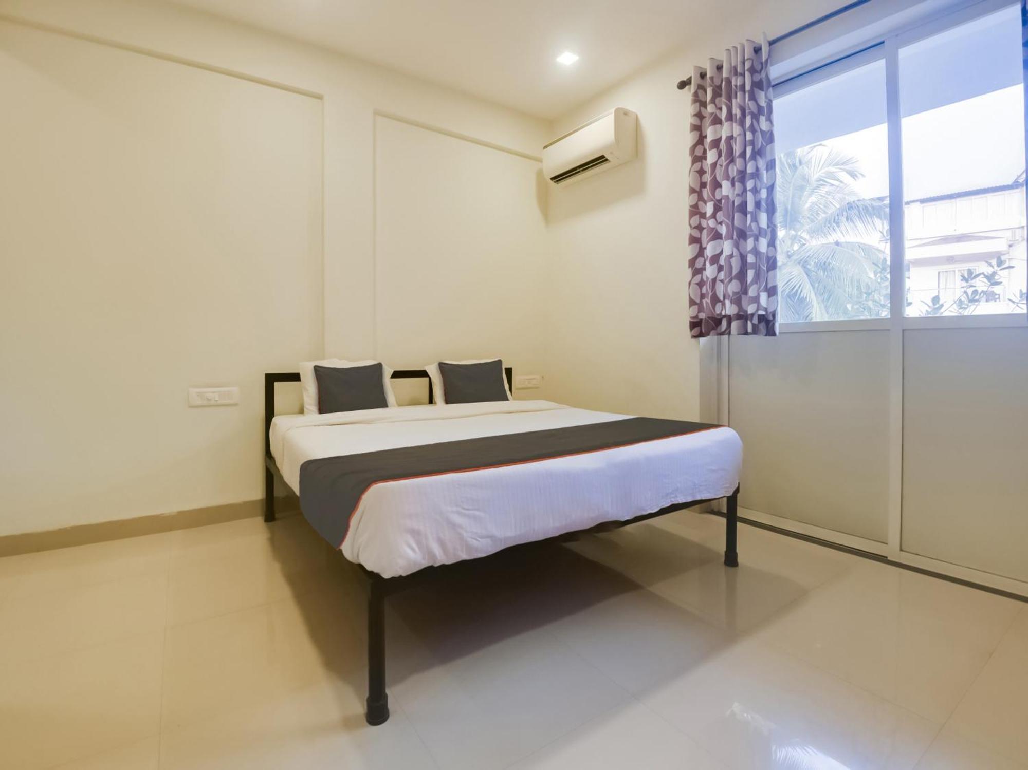 Collection O Morjim Sea Wave Hotel Buitenkant foto